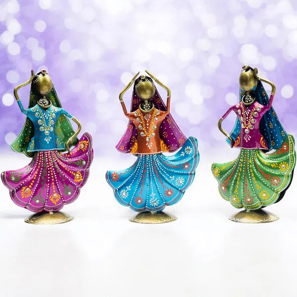 Metal_Figurine_Dancers_Home_Decor_Item_for_Living_Room,_Bedroom,_Wedding_Festive_Housewarming_Gift_Showpiece_Rajasthani_Dancing_Dolls-Set_of_3