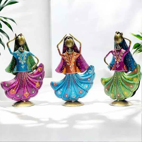 Metal_Figurine_Dancers_Home_Decor_Item_for_Living_Room,_Bedroom,_Wedding_Festive_Housewarming_Gift_Showpiece_Rajasthani_Dancing_Dolls-Set_of_3