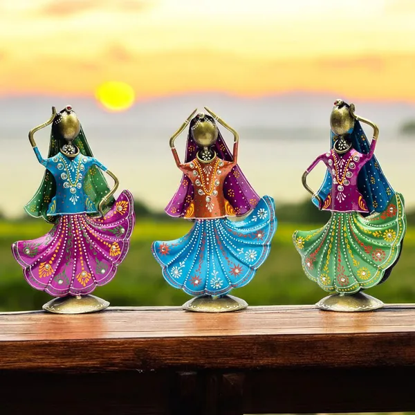 Metal_Figurine_Dancers_Home_Decor_Item_for_Living_Room,_Bedroom,_Wedding_Festive_Housewarming_Gift_Showpiece_Rajasthani_Dancing_Dolls-Set_of_3