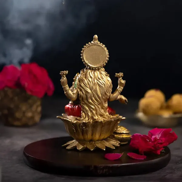 Red_Goddess_Lakshmi_Idol_Murti_for_Diwali_Pooja,_Home_Decor_&_Gifting