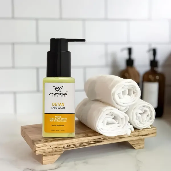 _Detan_Face_Wash_with_Coffee_Extract,_Fades_Tan_&_Dark_Spots,_60ml,_For_All_Skin_Types
