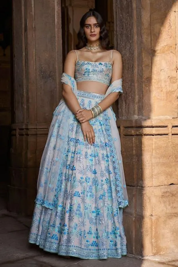 Off_White_color_Bridal_Semi-Stitched_Lehenga_Choli_Set_For_Women