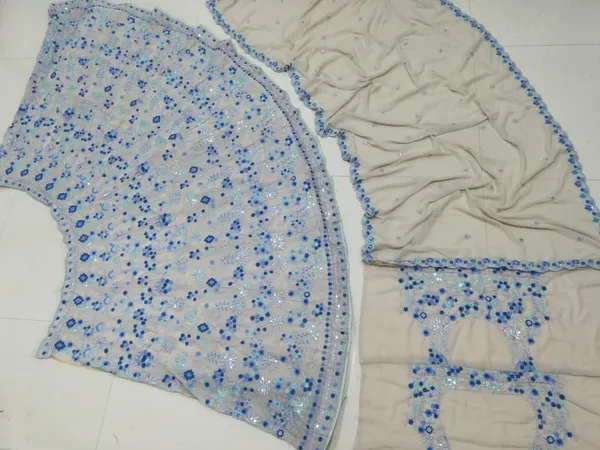 Off_White_color_Bridal_Semi-Stitched_Lehenga_Choli_Set_For_Women