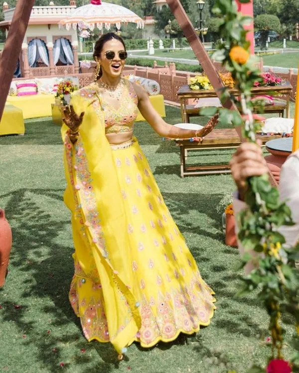 Yellow_Georgette_Semi-Stitched_Lehenga_Choli_With_Dupatta_Set_For_Haldi_Function