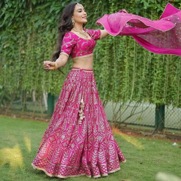 Rani_Bridal_Semi-Stitched_Lehenga_Choli_With_Dupatta_Set_For_Women