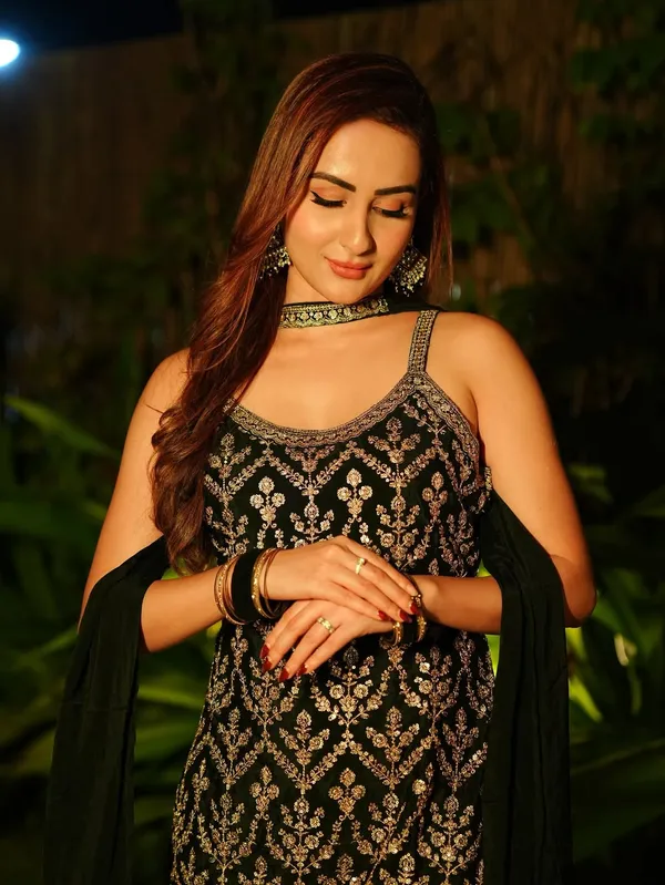 Black_Kurti_Sharara_Suit_With_Dupatta_Set_For_Women
