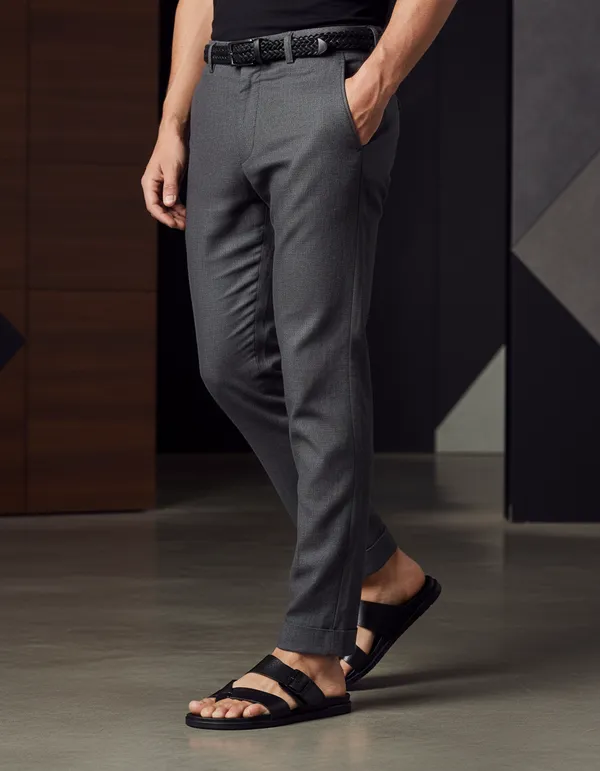 Floaterz_Black_Leather_Chappal_For_Men