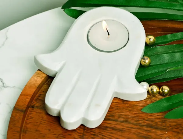 White_Handcrafted_Marble_Hand_Shape_Tea_Light_Candle_Holder_For_Home_Decor_And_Candle_Light_Dinner_I_Decorative_Home_Accent_For_Spiritual_And_Modern_Decor_Festive_Gifting_I_Corporate_Gift