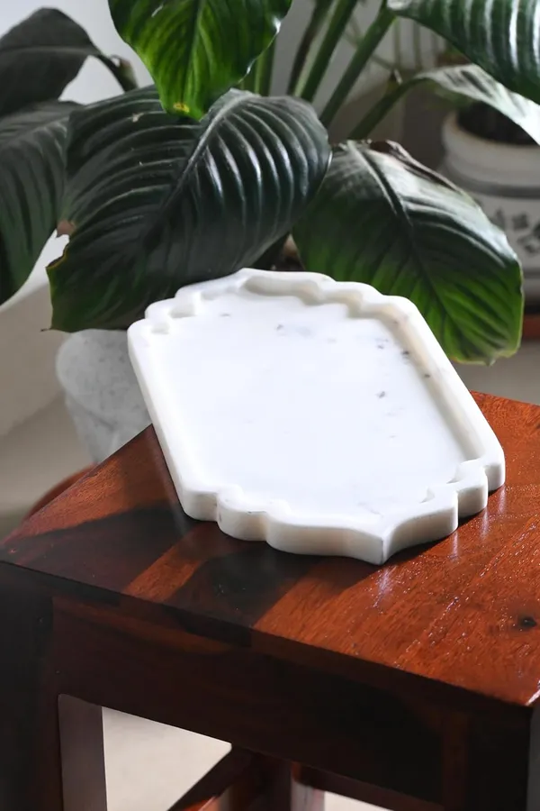 White_Mihrab_Marble_Decorative_Tray_Elegant_Multipurpose_Marble_Serving_Tray_With_Ornate_Edges_Perfect_For_Home_Decor,_Kitchen,_Or_Vanity_Use
