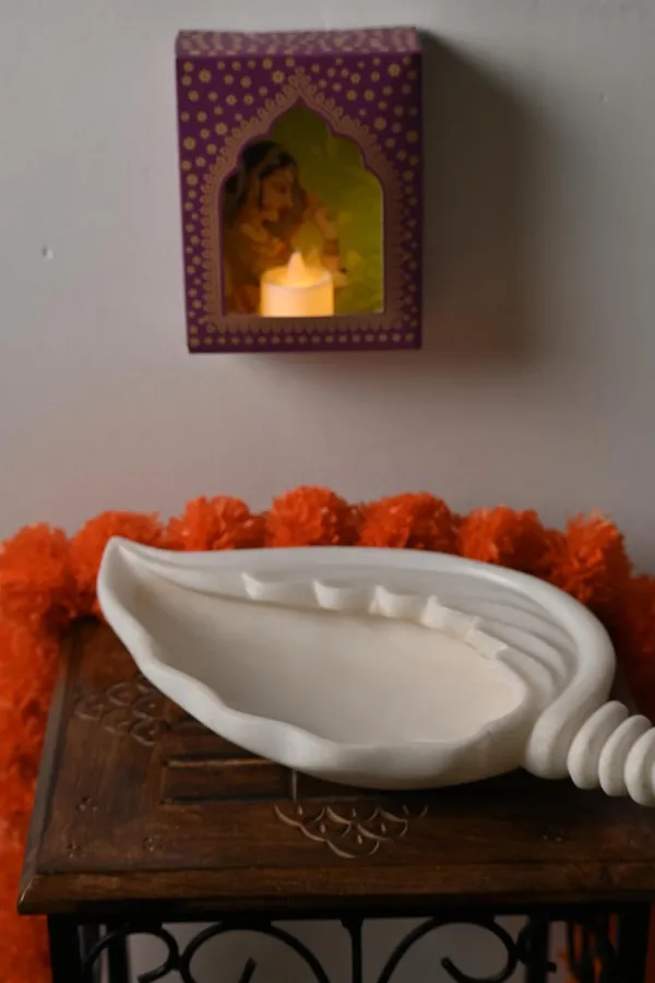 White_Marble_Urli_I_Handcrafted_Decorative_Centerpiece_For_Home,_Weddings,_And_Festive_Occasions_I_Traditional_Decor_I_Traditional_Decor_I_12_Inch_Uruli
