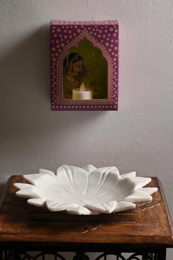 White_Handcrafted_Lotus-Shaped_Marble_Plate_Elegant_Home_Decor_Or_Serving_Tray_I_Brings_Elegance,_Charm_To_Any_Setting_I_Ideal_Gift_For_Housewarmings,_Weddings,_Or_Anniversaries._9_Inches