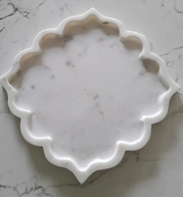 White_Polished_Marble_Base_For_Candles_And_Ornaments_Mehrab_Tray