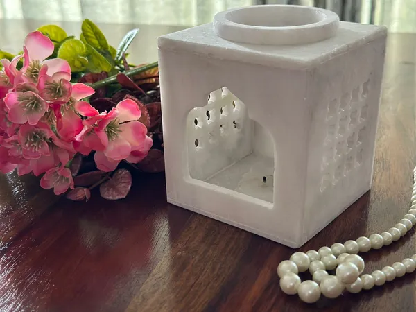 White_Handcrafted_Marble_Tealight_Candle_Holder_Marble_Oil/Aroma_Diffuser_Decoration_Items_For_Home_Garden,Office_Handmade_By_Indian_Artisans_Festive_Gifting_Temple_Shape