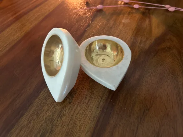 White_Diya_Marble_And_Brass_(Oval)