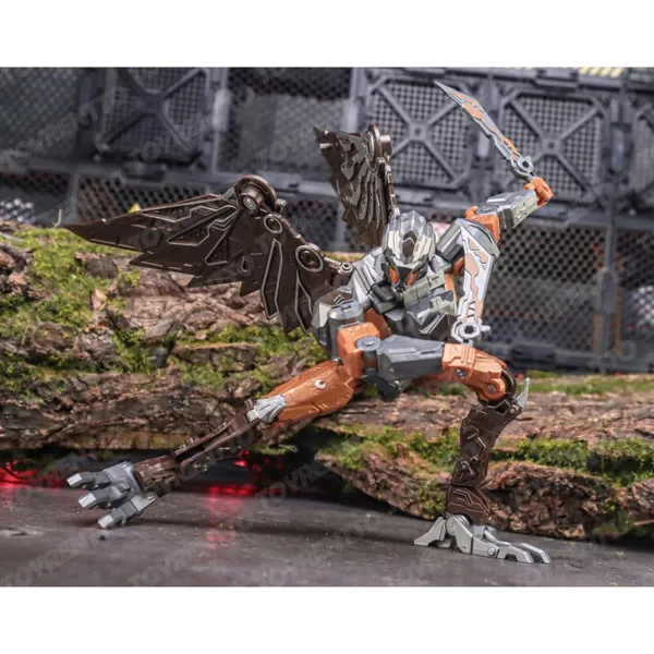 Arrow_Guard_Justice_Warrior_Eagle_Transforming_Toy_For_Kids_|_Robot_And_Eagle_Action_Figure__For_Children_And_Collectors