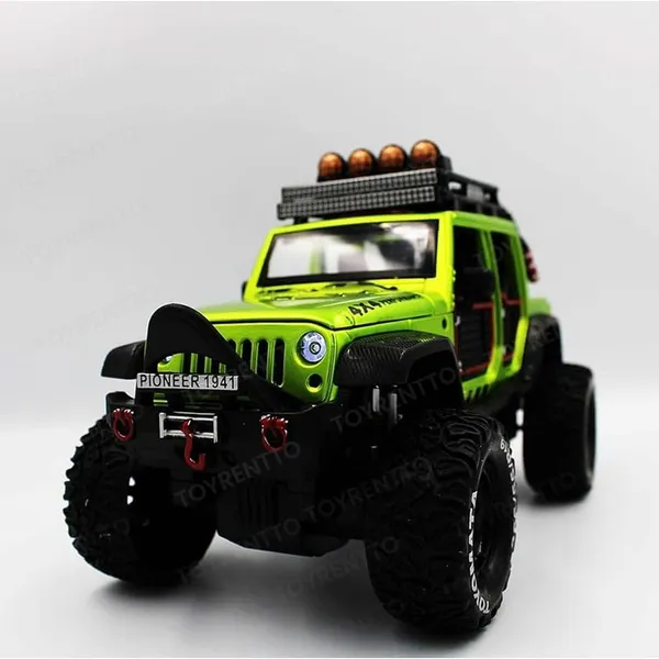 Green_1:24_Scale_Die-Cast_Off-Road_Jeep_Model_Premium_4X4_Suv_With_Realistic_Detailing,_Doors&Roof_Rack_Accessories_Durable_Toy_For_Kids&Collectors,_Ideal_For_Adventure_Enthusiasts_Green