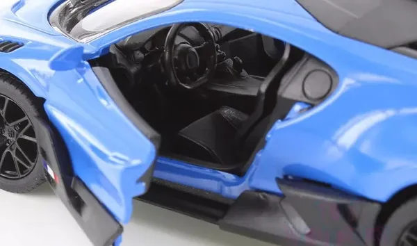 Blue_Luxury_1:36_Sports_Divo_Die-Cast_Model_Car_Toy_For_Kids_Striking_High-Performance_Racing_Design,_Openable_Doors,&_Pull-Back_Action_For_Supercar_Enthusiasts_Blue