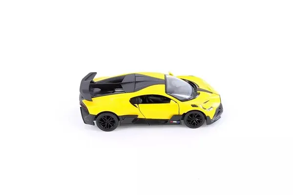 Yellow_Luxury_1:36_Sports_Divo_Die-Cast_Model_Car_Toy_For_Kids_Striking_High-Performance_Racing_Design,_Openable_Doors,&_Pull-Back_Action_For_Supercar_Enthusiasts_Yellow