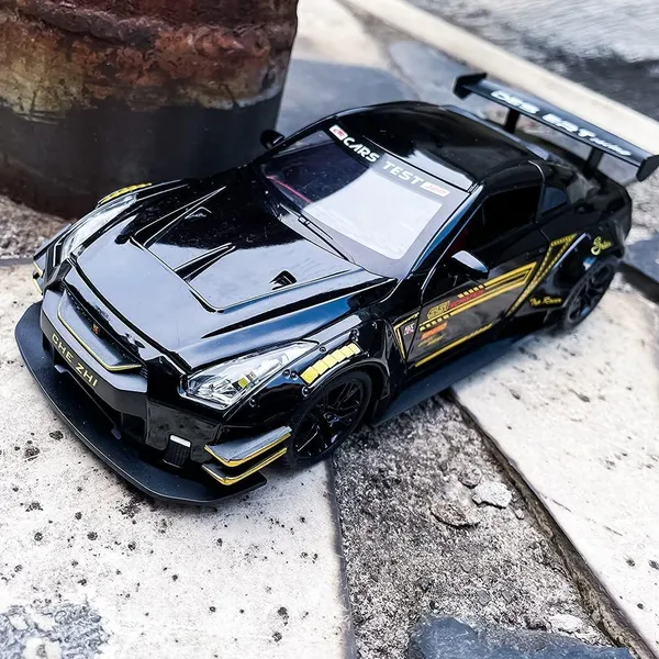 Black_1/24_Scale_Compatible_For_Nissan_Gtr_Model_Car_Toy,_Zinc_Alloy_Pull_Back_Toy_Car_With_Sound_And_Light_For_Kids_Boy_Girl_Gift_Gtr_Black