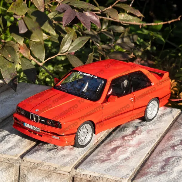 Multicolor_1:24_Bmw_M3_1988_Die-Cast_Alloy_Model_Car_-_Pull_Back_Toy_Car_With_Sound_&_Light,_Realistic_Collectible_Car_For_Kids_&_Adults_-Red