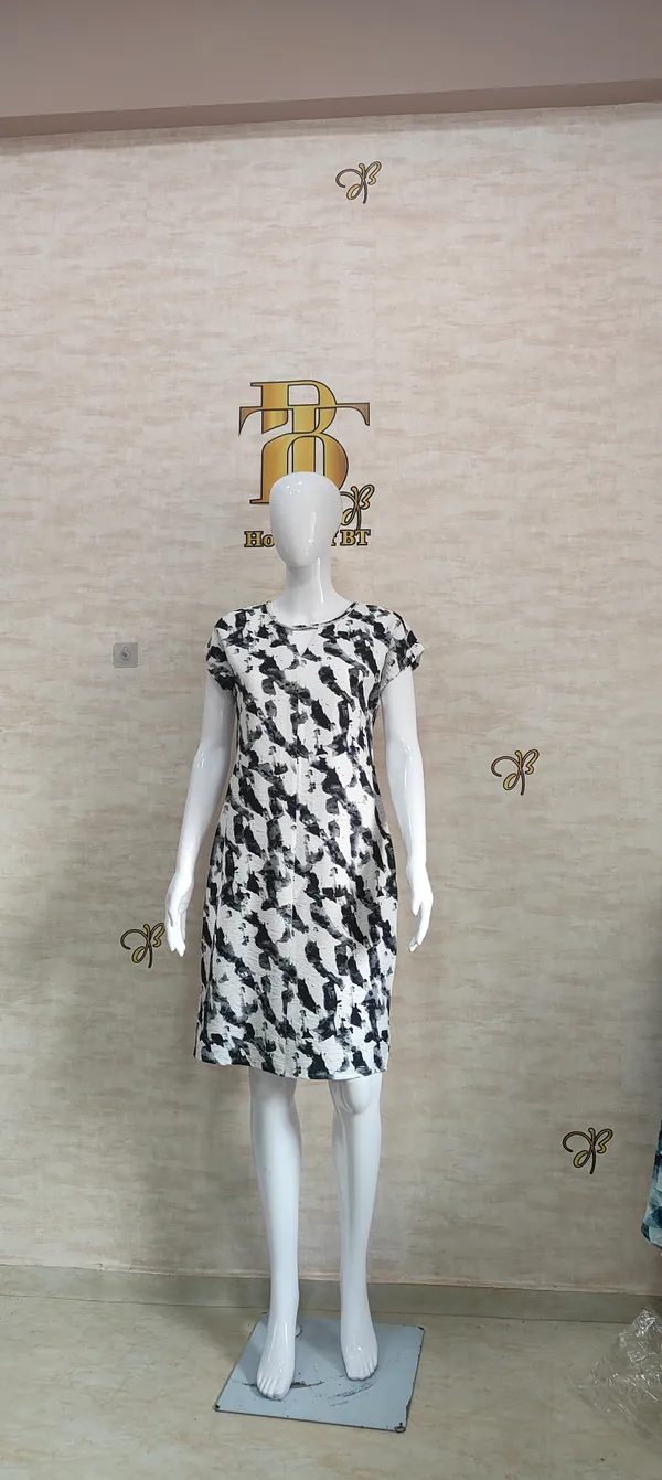 Black_Rayon_Blend_Chic_And_Smart_Shift_Style_Dress_For_Women_&_Girls