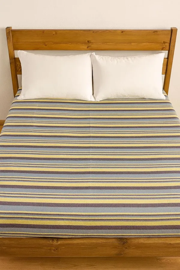 Green_Poly_Cotton_Double_Bedsheet_Soft_&_Durable_Striped_Double_Bed_Sheet_With_Modern_Design_100_X_100In_230_Threadcount_(Pack_Of_1)