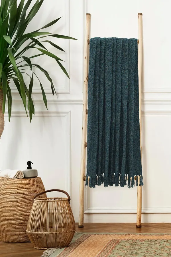 Golden_Blue_Chenille_Fancy_Yarn_Throw_Elegant_Decorative_Blanket_With_Fringes_For_Sofa_Livingroom_Bedroom_125_X_150_Cm_Sparkle_(Pack_Of_1)