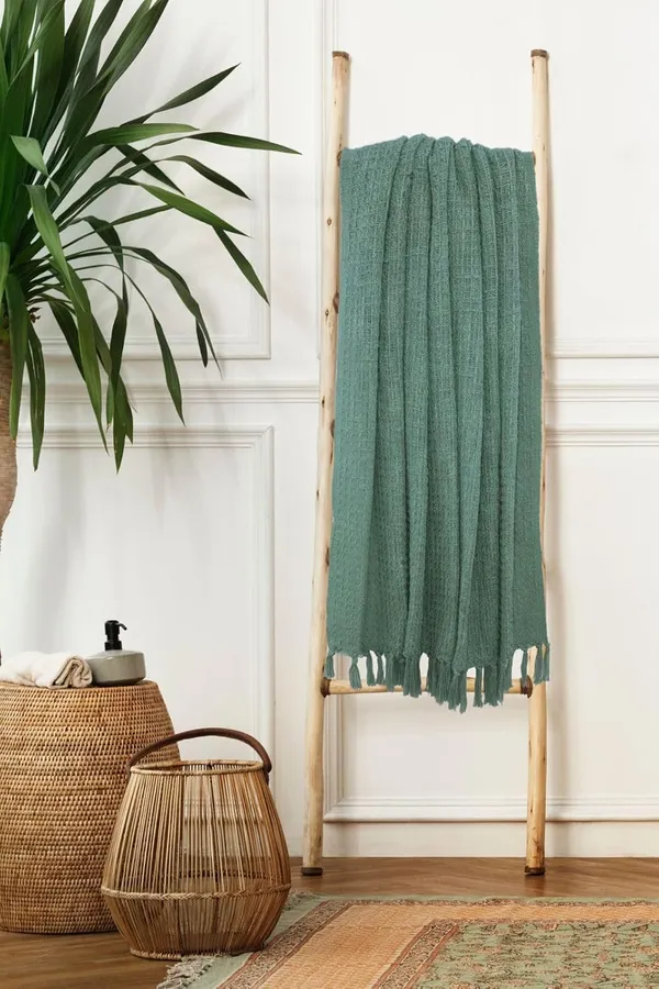 Sage_Green_Premium_125_X_150_Cm_Cotton_Waffle_Throw_Blanket_Soft_&_Cozy_Sofa_And_Couch_Accent_Trending_Home_Decor_Essential_For_Extra_Comfort_Relaxation_And_Style_Sage_(Pack_Of_1)