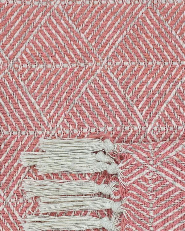 Pink_Diamond_Woven_Cotton_Throw_228X254_Cm_Terracotta_Pink_Cover_For_Sofa_Bed_Chair_&_Travel_Ideal_For_All_Season_(Pack_Of_1)