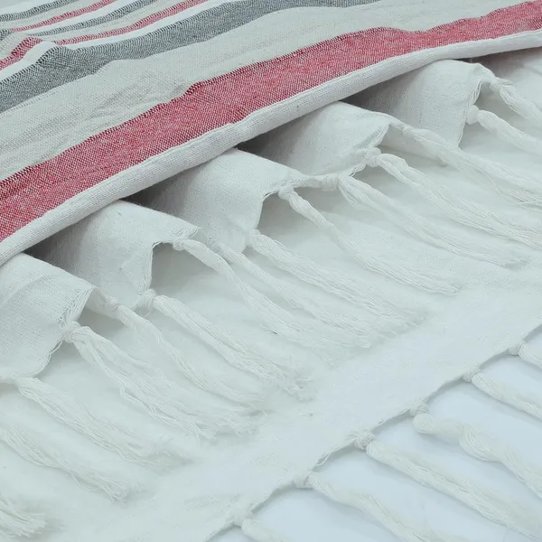 White_&_Red_Premium_Bath_Towels_Pack_300_Gsm_30_X_62In_Washable_And_Quick_Dry_Washable_And_Quick_Dry_(Pack_Of_1)