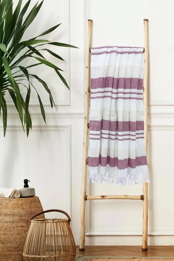 White_&_Wine_Handloom_Cotton_Throw_Woven_For_Your_Home_Living_Room_Sofa_Bed_Chair_125X150_Cm_(Pack_Of_1)