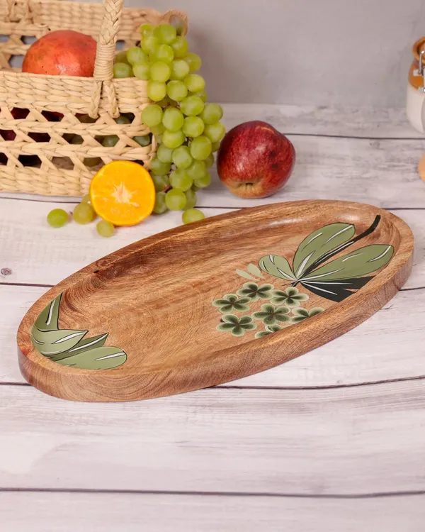 Brown_Rustic_Oval_Wooden_Handcrafted_And_Hand-Painted_Decorative_Serving_Tray