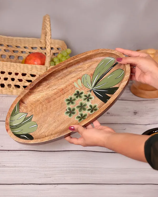 Brown_Rustic_Oval_Wooden_Handcrafted_And_Hand-Painted_Decorative_Serving_Tray