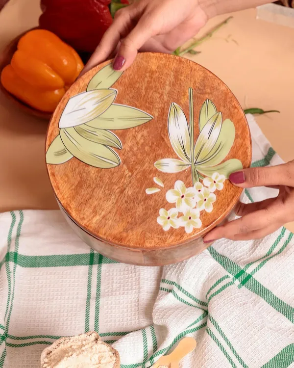 Brown_Wooden_Tortilla_Warmer_With_Floral_Design_(20_Cm_Round)