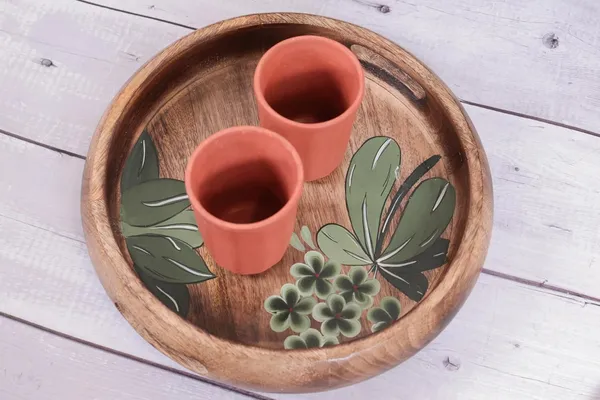 Brown_Round_Serving_Acacia_Wooden_Tray_With_Handles_(30.48_X_30.48_X_4.06_Cm)