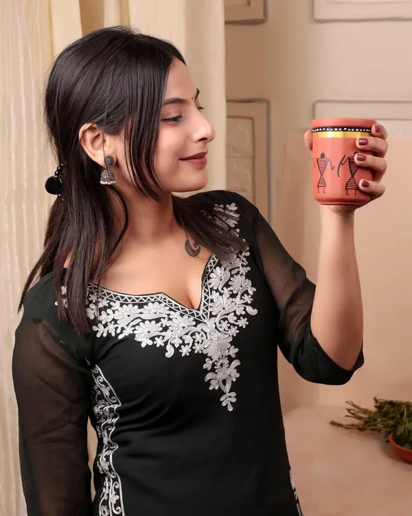 Terracota_Clay_Glass_Set_|_Brown_Hand-Painted_Warli_Art_Design_|Traditional_Indian_Style,_Eco-Friendly_Clay_Glass_Set