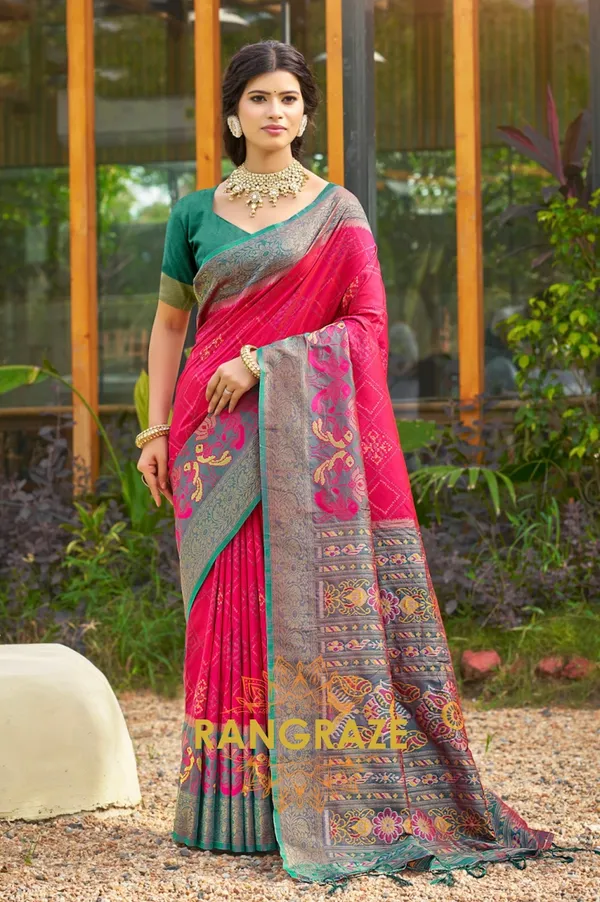 Red_Banarasi_Silk_Saree_For_Women