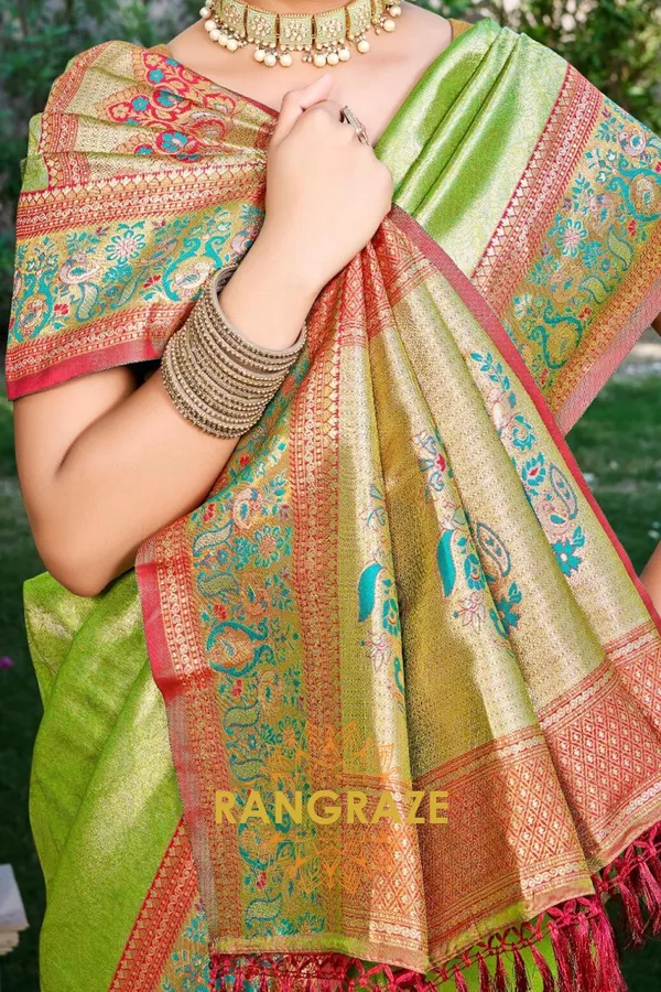 Light_Green_Kanjivaram_Silk_Saree_For_Women