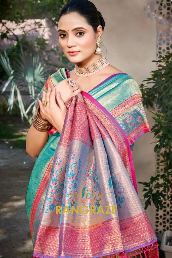 Royal_Golden_Kanjivaram_Silk_Saree_For_Women