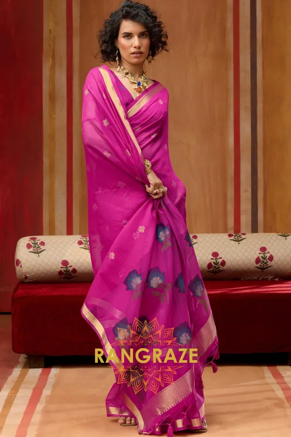 Magenta_Banarasi_Saree_For_Women