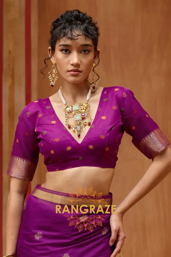 Dark_Magenta_Banarasi_Saree_For_Women