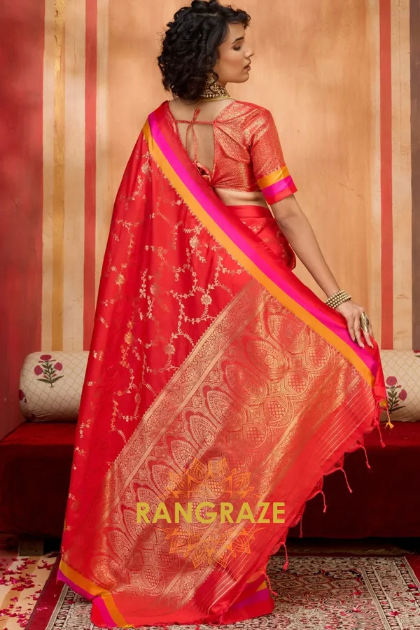 Bridal_Red_Banarasi_Saree_For_Women