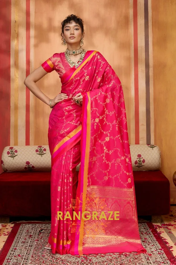 Royal_Magenta_Banarasi_Saree_For_Women