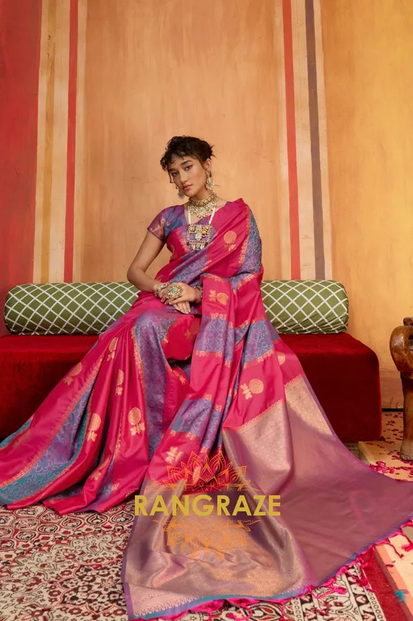 Bridal_Red_Banarasi_Saree_For_Women