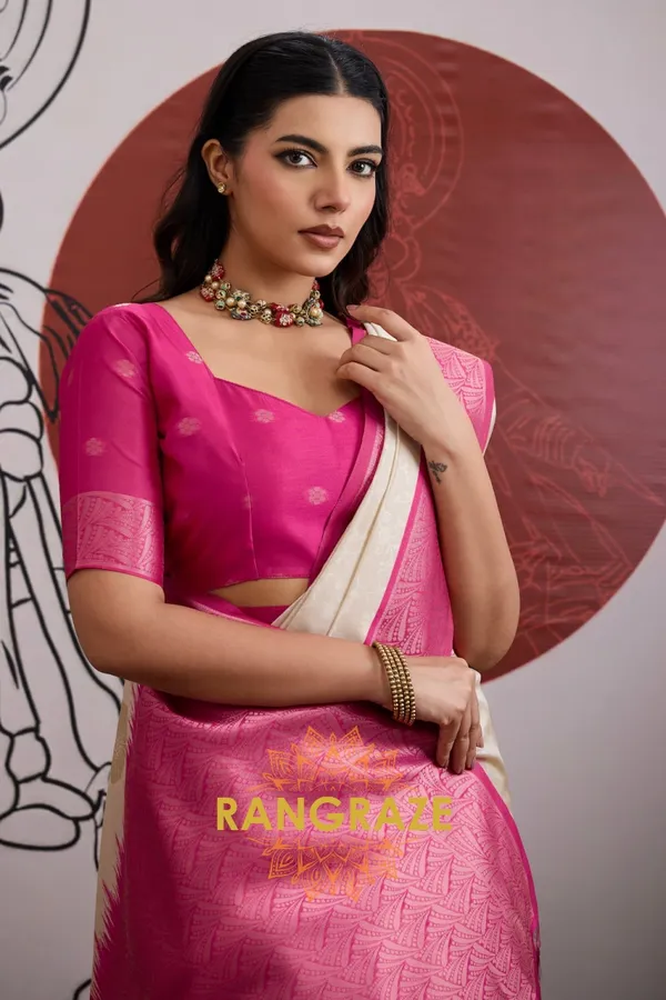 Ivory_Magenta_Silk_Saree_For_Women