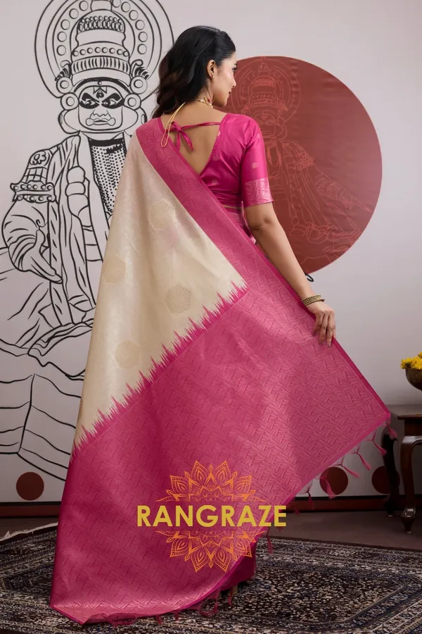 Ivory_Magenta_Silk_Saree_For_Women