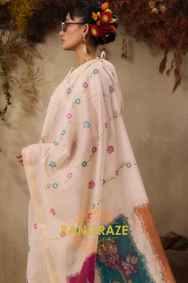 IVORY_GOLDEN_MUNGA_COTTON_HANDLOOM_WEAVING_BANARASI_SAREE