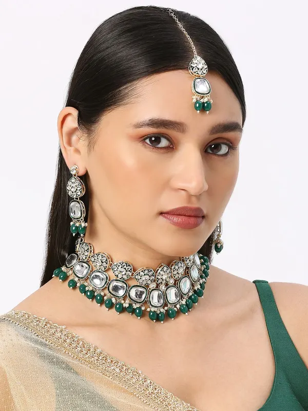 Green_&_White_&_Gold_Gold_Plated_Necklace,_Earring_&_Maang_Tikka_Set_For_Girls_&_Women