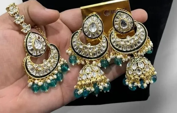 Green_Gold_Plated_Necklace,_Maang_Tikka,_Earring_&_Ring_Set_For_Girls_&_Women