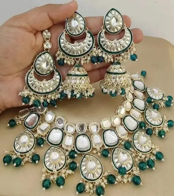 Green_Gold_Plated_Necklace,_Maang_Tikka,_Earring_&_Ring_Set_For_Girls_&_Women